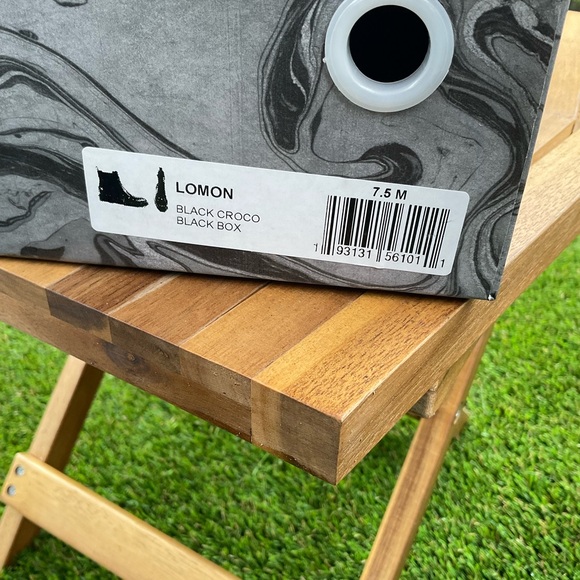 Jeffery Campbell Lomon patent leather chelsea boots size 7.5 - Picture 8 of 8